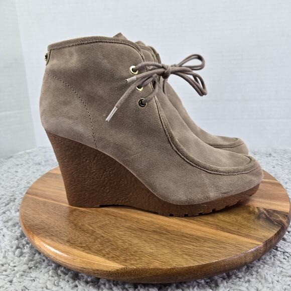 Michael Kors Rory Tan Suede Casual Lifestyle Daily Wedge Bootie Womens 10 M - Picture 4 of 13
